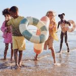 Les nageurs démangent chez les bébés et les enfants