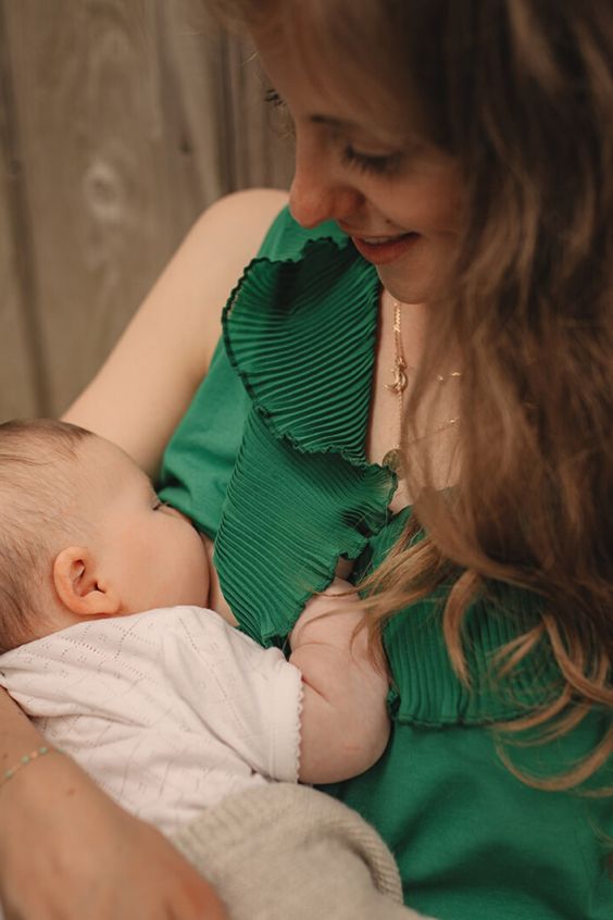 Combien de temps dois-je allaiter mon bébé à chaque fois ?