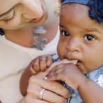 Pourquoi les tout-petits et les enfants mordent