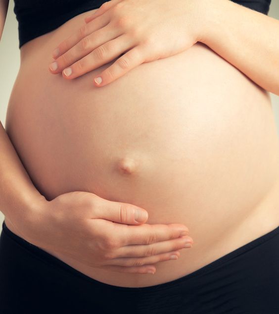 Votre nombril de femme enceinte