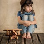 Le comportement de votre enfant de 15 mois : plus de crises