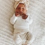 Quand commence-t-on à habiller bébé avec Patpat bébé ?