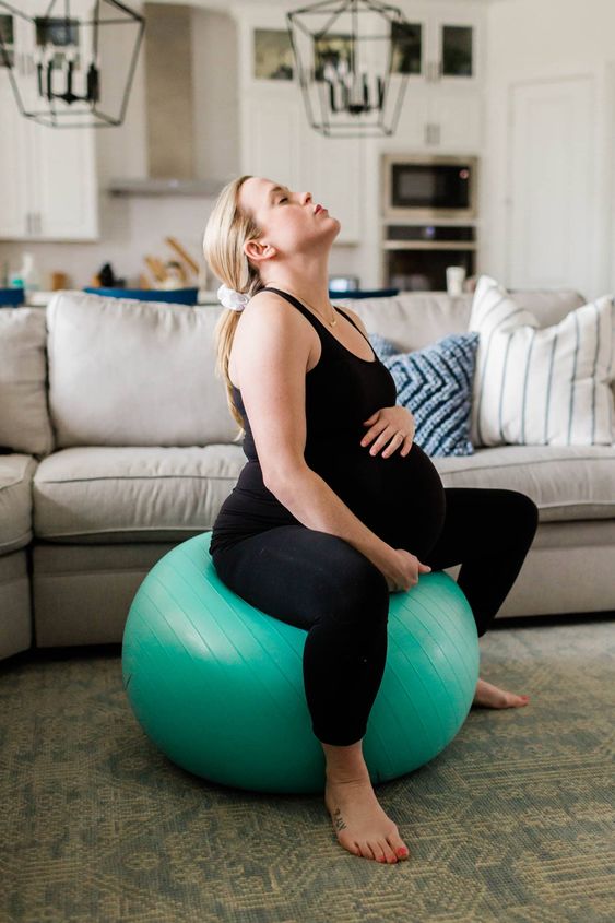 Comment gérer les douleurs et les gonflements des jambes pendant la grossesse