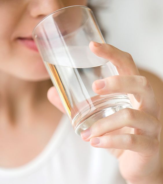 Quelle quantité d’eau faut-il boire pendant la grossesse ?