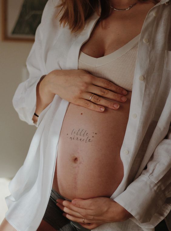Peut-on se faire faire un piercing ou un tatouage pendant la grossesse ?