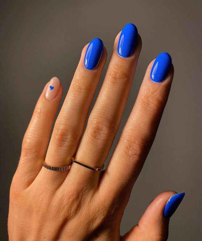 The Regal Allure of Royal Blue Nails