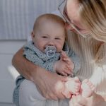 Find out if breastfed babies require bibs