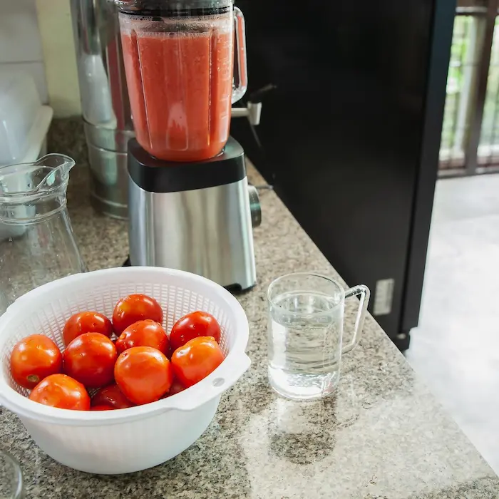 How to Make Tomato Juice in a Blender?