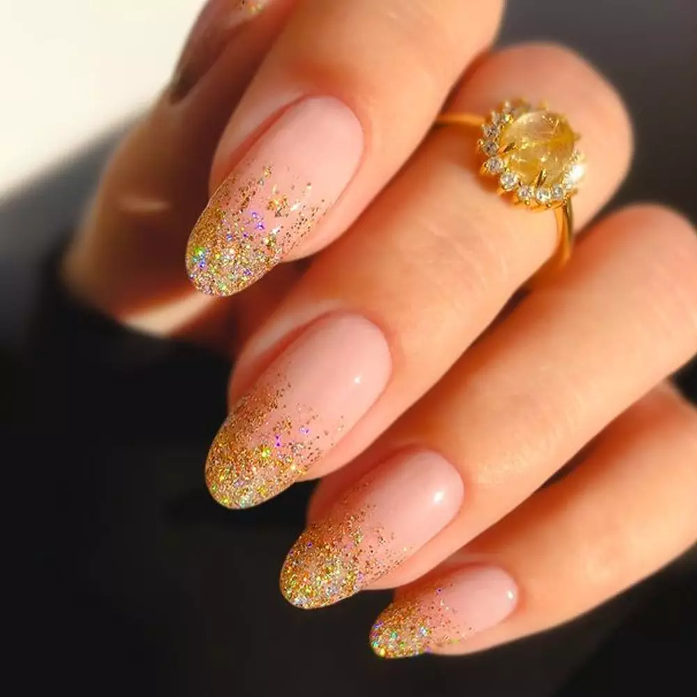  Embrace Autumn’s Charm with Cute Fall Nails