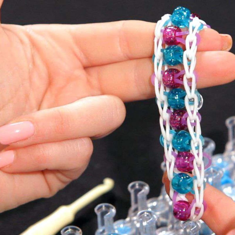 Rainbow Loom Magic: How to Make Bracelets with Rubber Bands?