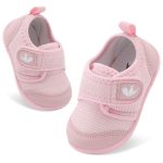 Discover if your baby needs pre-walking shoes