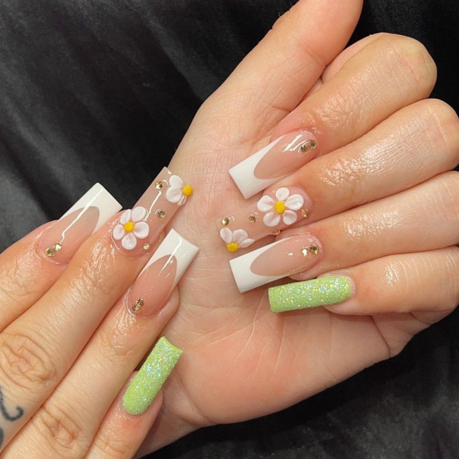 Spring Acrylic Nails: The Ultimate Style Guide 2024