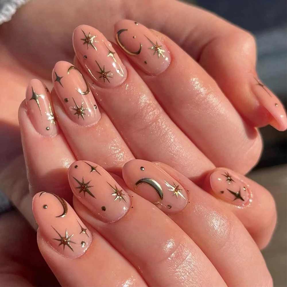 Nude Nails with Design: Complete Style Guide 2024