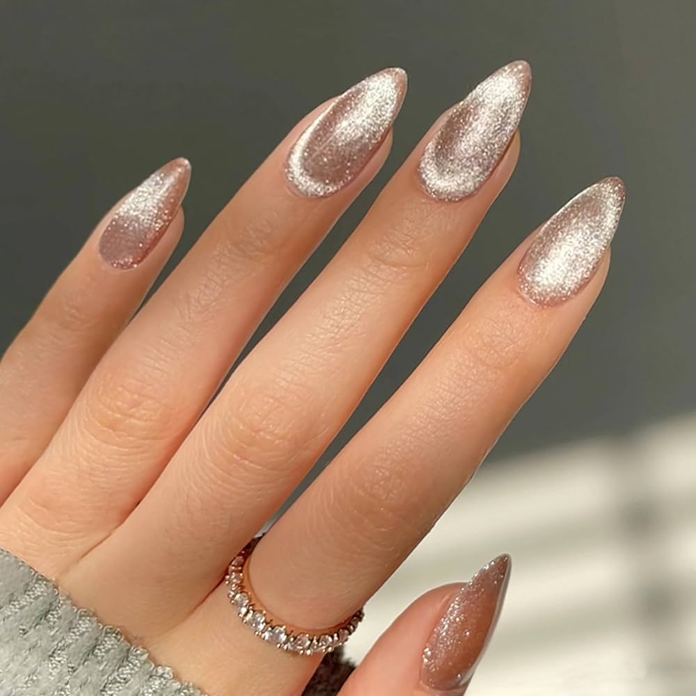 Cat Eye Nails: A Trendy Nail Art Style