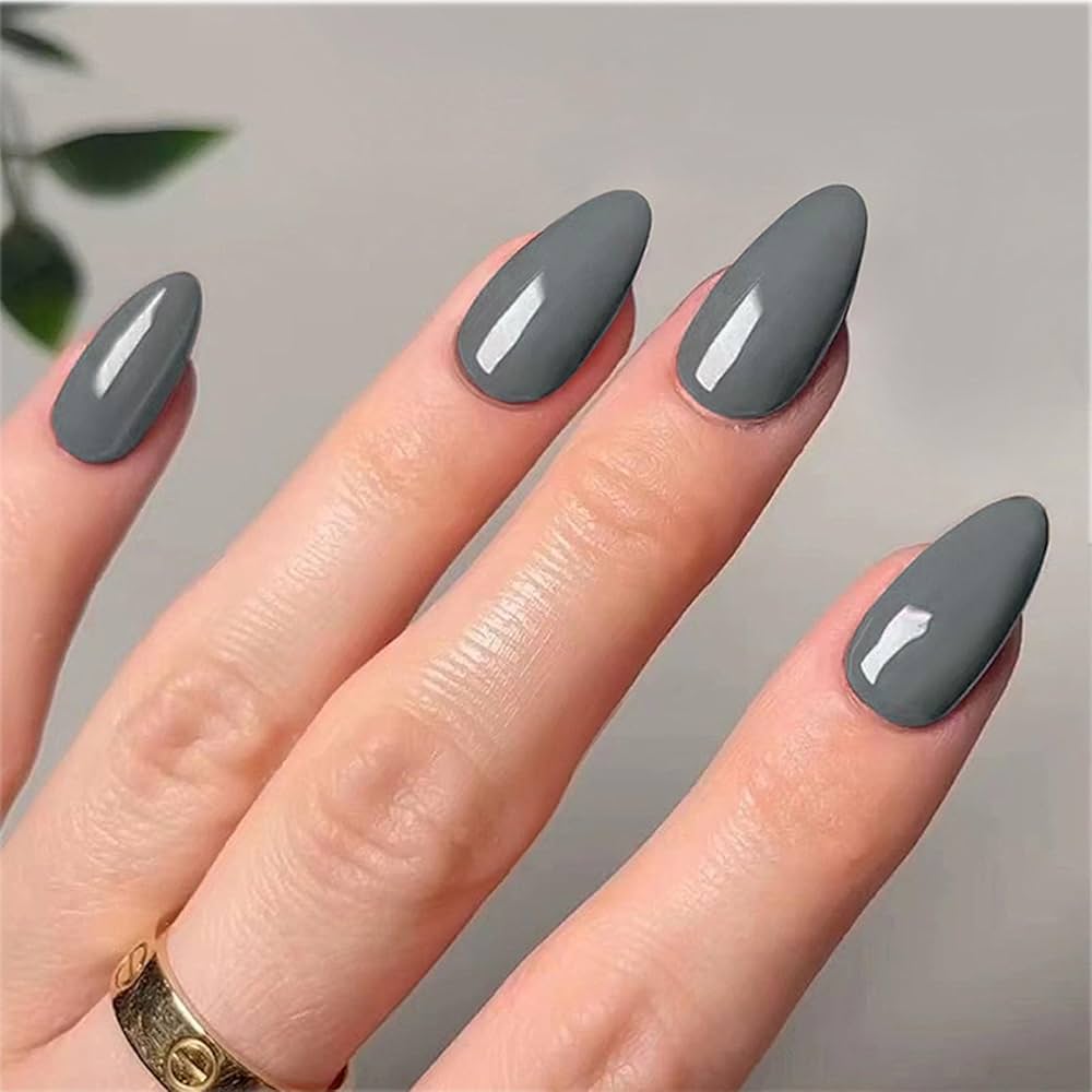 Understanding Grey Nails: Causes, Symptoms, and Solutions