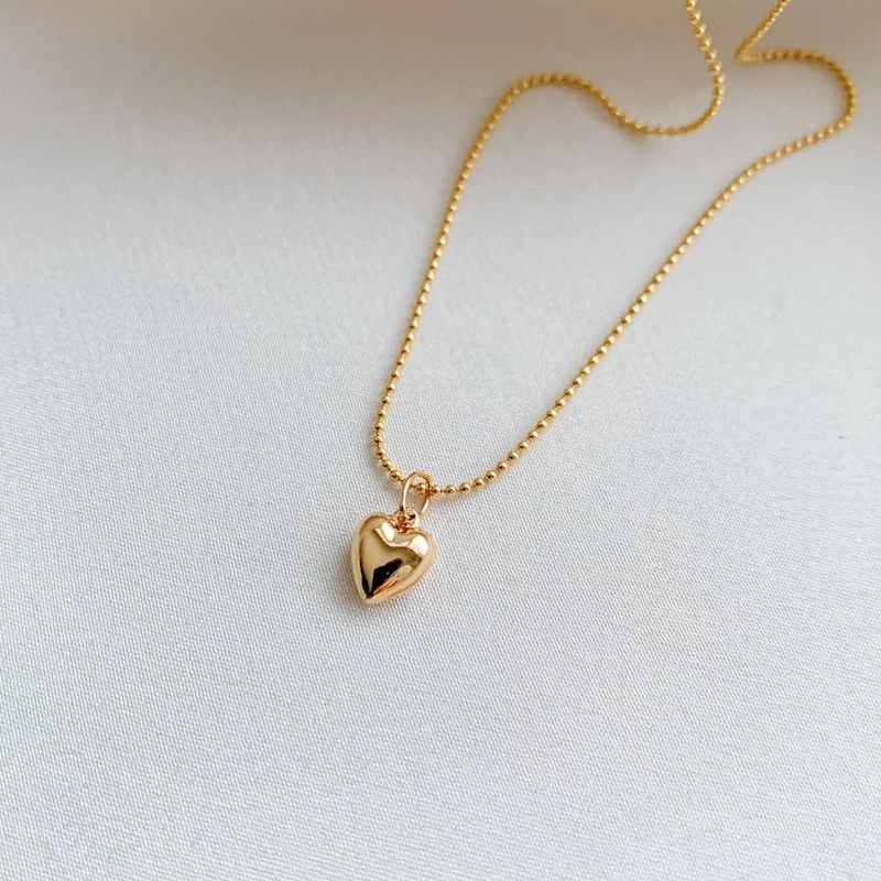 small pendant necklace