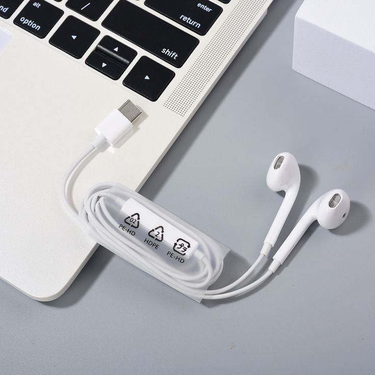 type c earphone