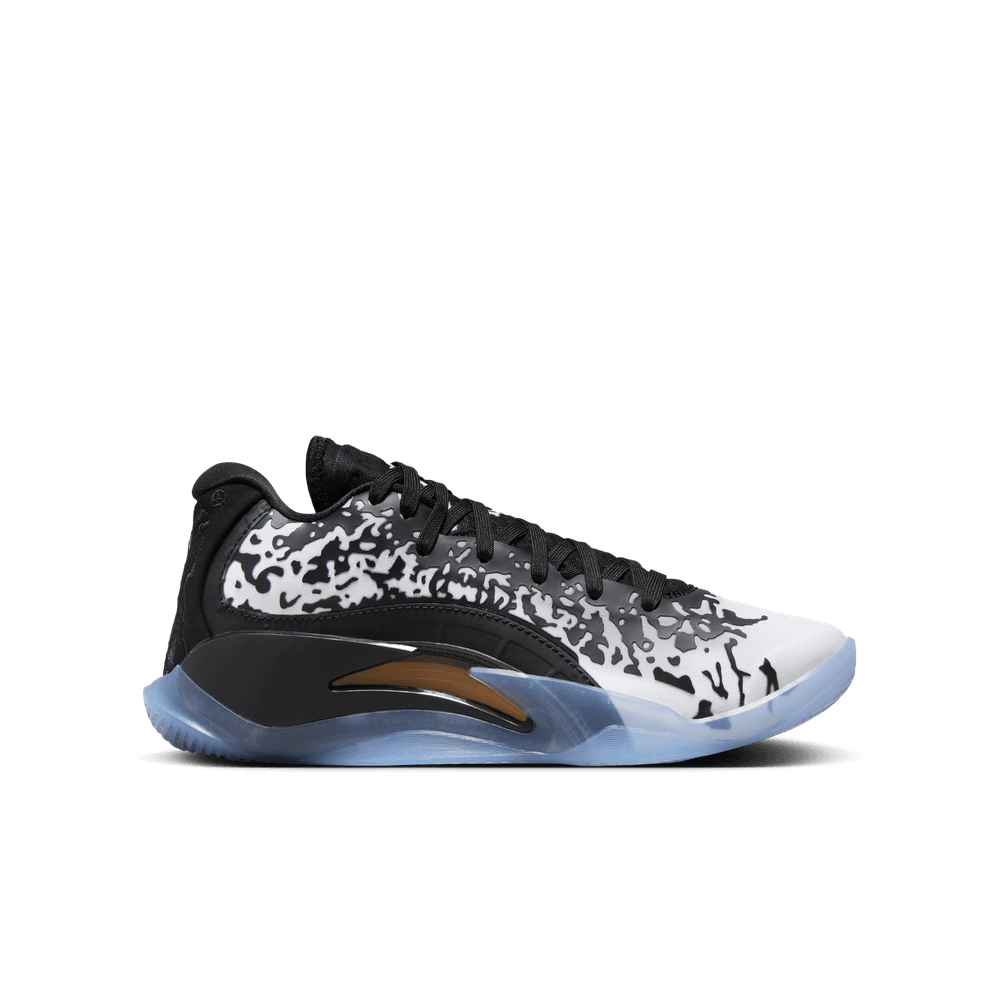 zion basketball shoes