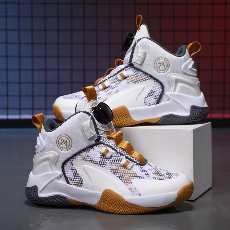 boys’ basketball shoes